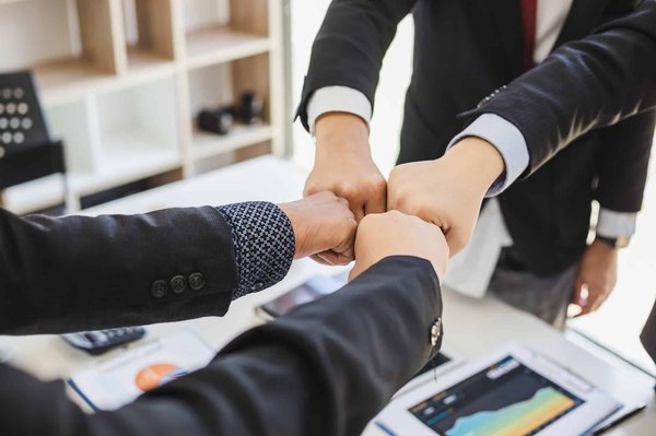 SARL familiale : quelles spécificités et avantages ?