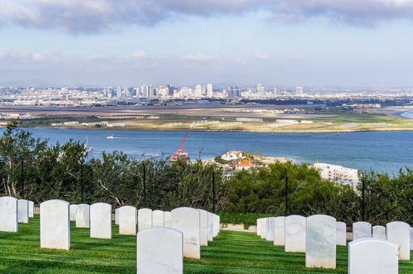 Pierre tombale : comment la personnaliser ?